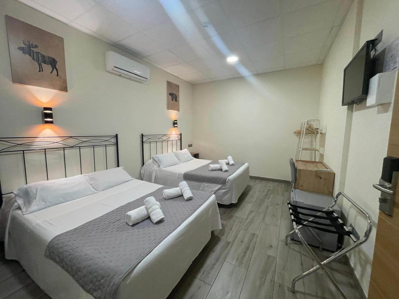 Hostal Balmes Centro — Foto 2